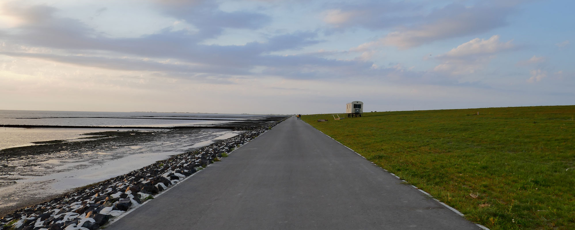 Küstenweg am nordfriesischen Wattenmeer